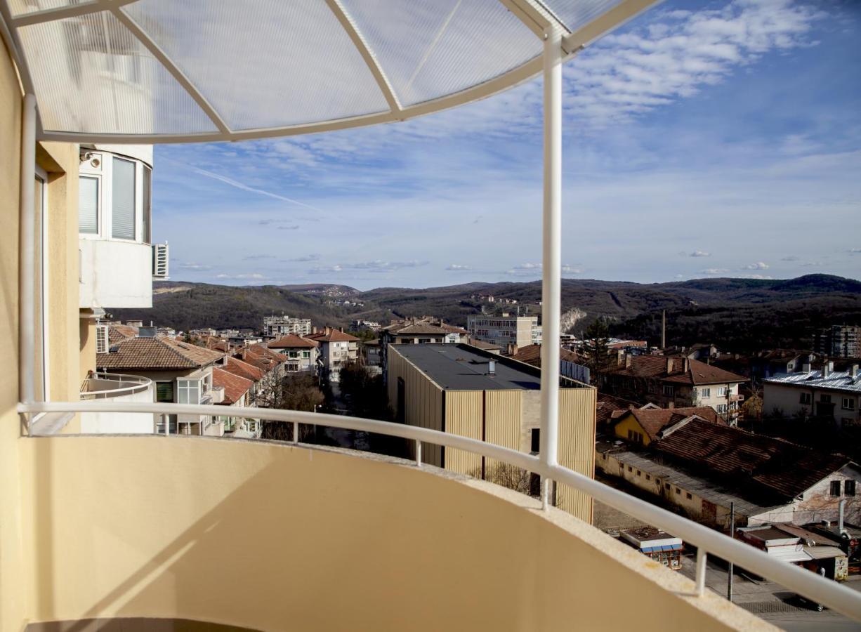 Stadium Apartments Veliko Tarnovo Exteriér fotografie